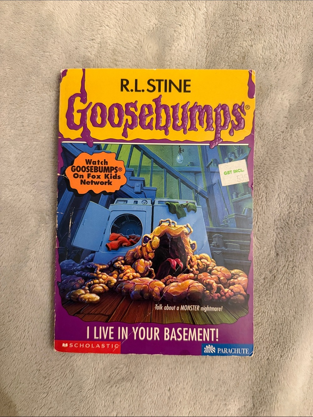 R.L. Stine Goosebumps "I Live in Your Basement!" - Yellow/Purple Cover